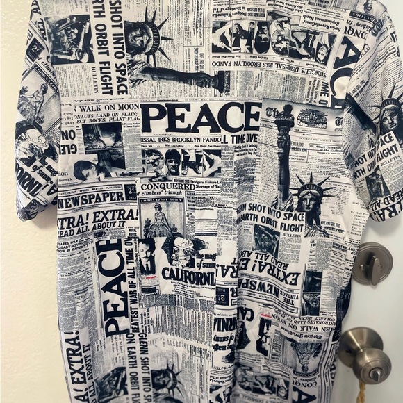 Mens Fresh Prints of Bel-Air Newspaper Print - by Drill Clothing Co. Sz: M - Picture 2 of 3